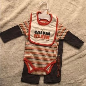 3 piece set: long sleeve shirt, pants and bib.